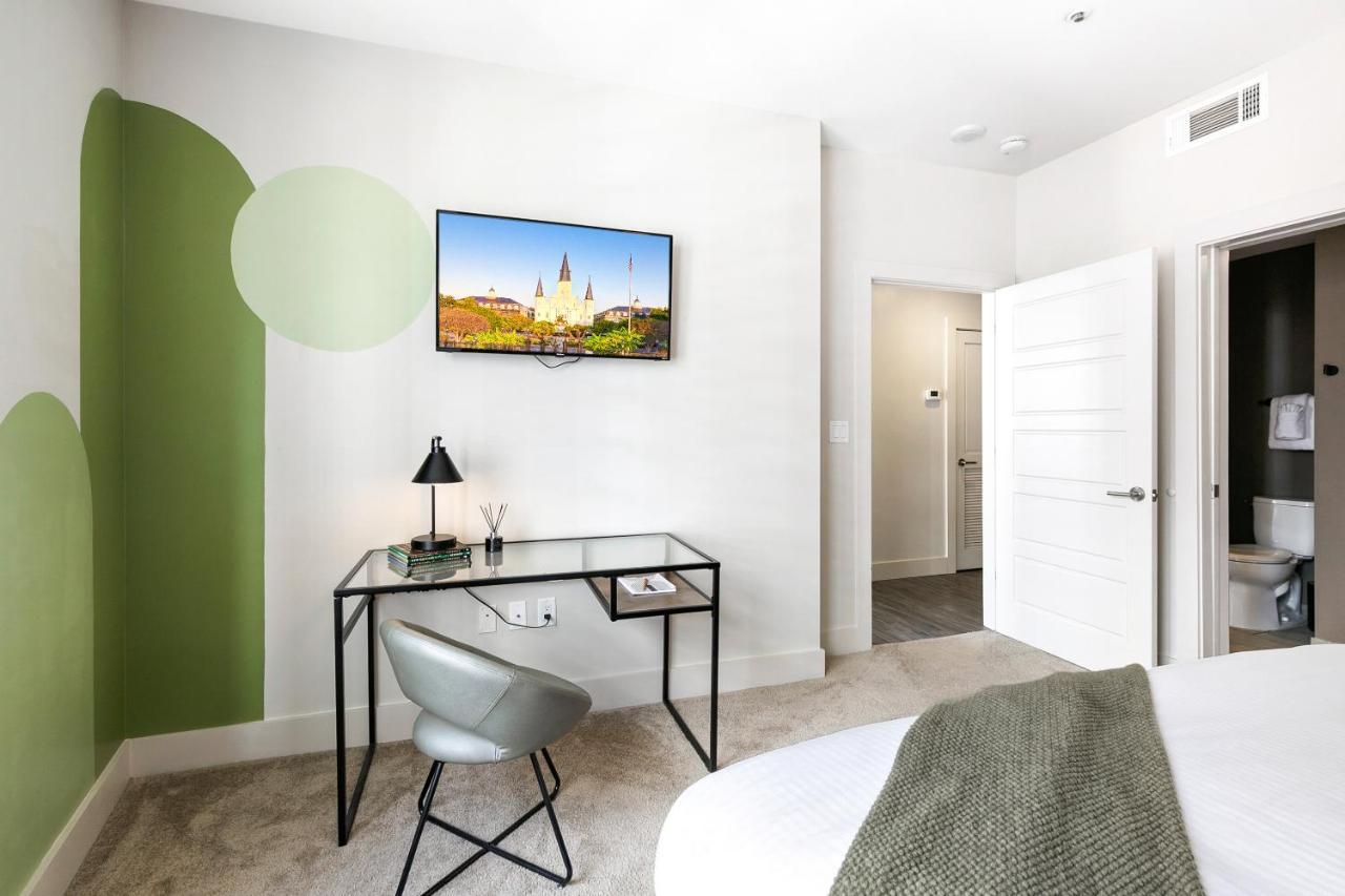 Luxury 2-Bedroom Condo Steps Away From The French Quarter New Orleans Exterior foto