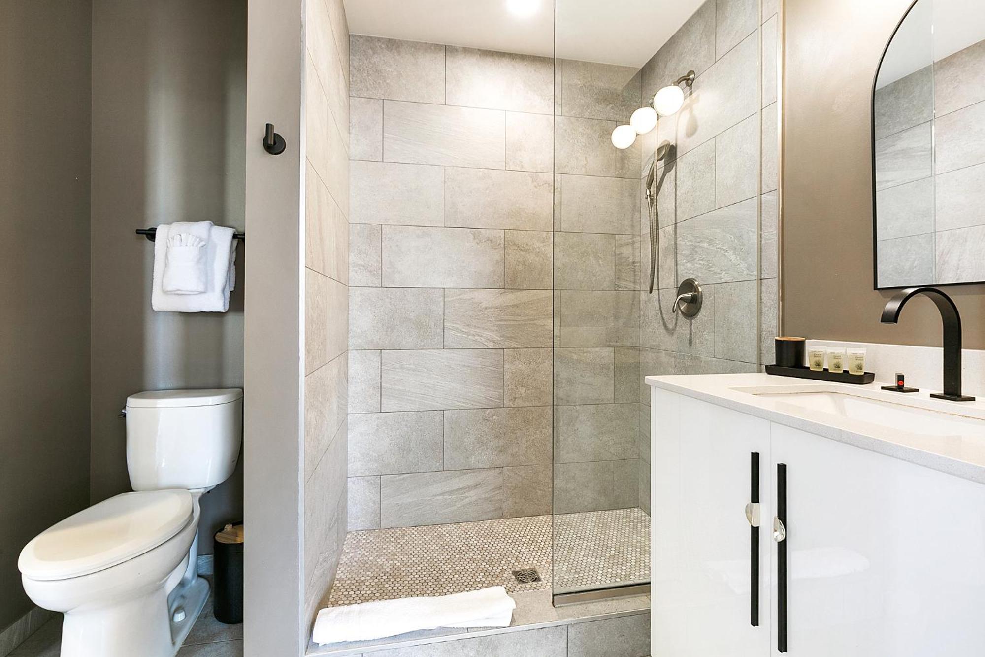 Luxury 2-Bedroom Condo Steps Away From The French Quarter New Orleans Exterior foto